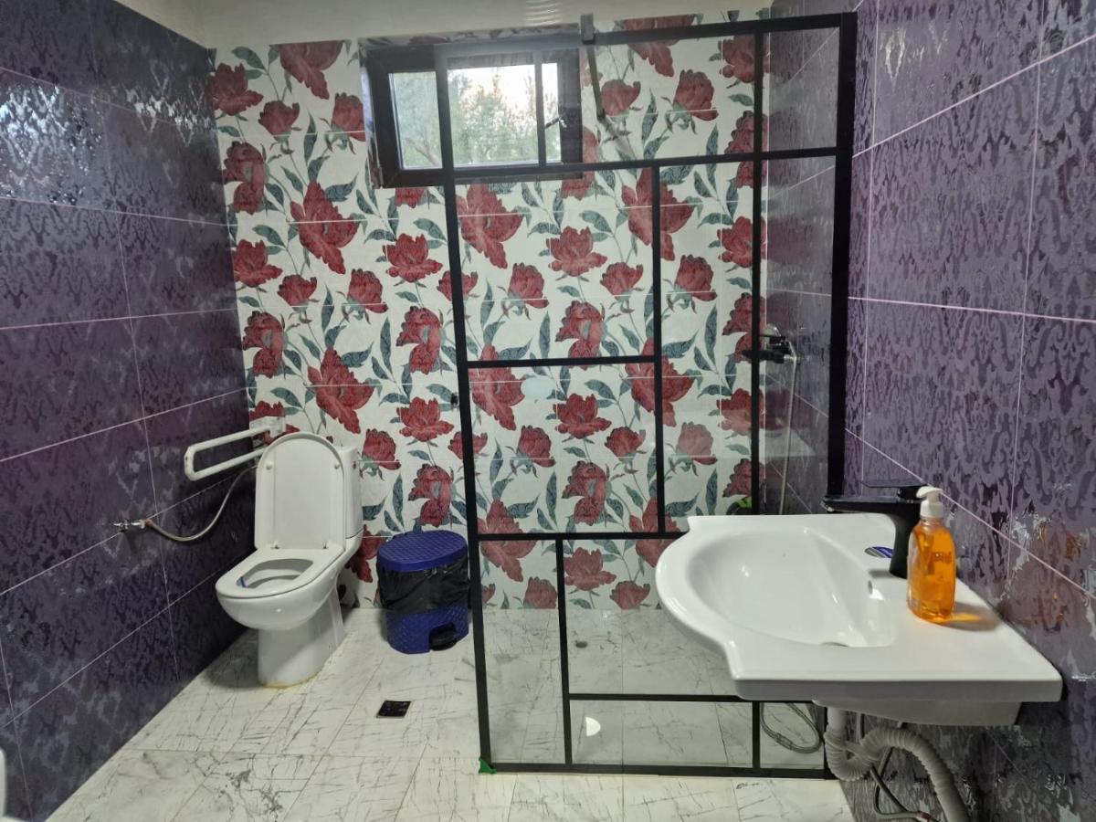 Casa Iuliana Hotel Horezu Bagian luar foto