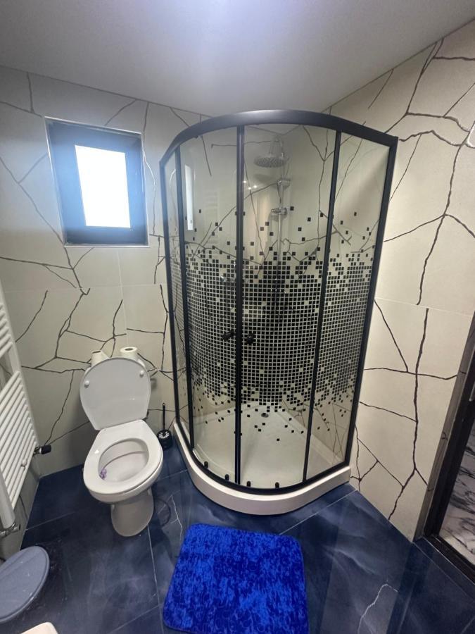 Casa Iuliana Hotel Horezu Bagian luar foto
